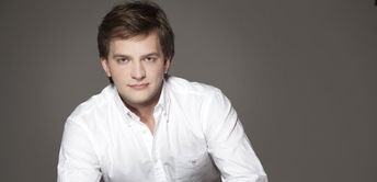 Con programma dedicato alla Russia, domenica in data unica al fianco dell'Orchestra della Fondaz
