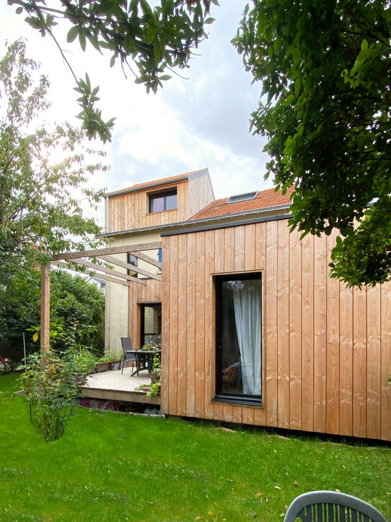 Extension et surélévation en ossature bois d'une maison de ville à Nantes