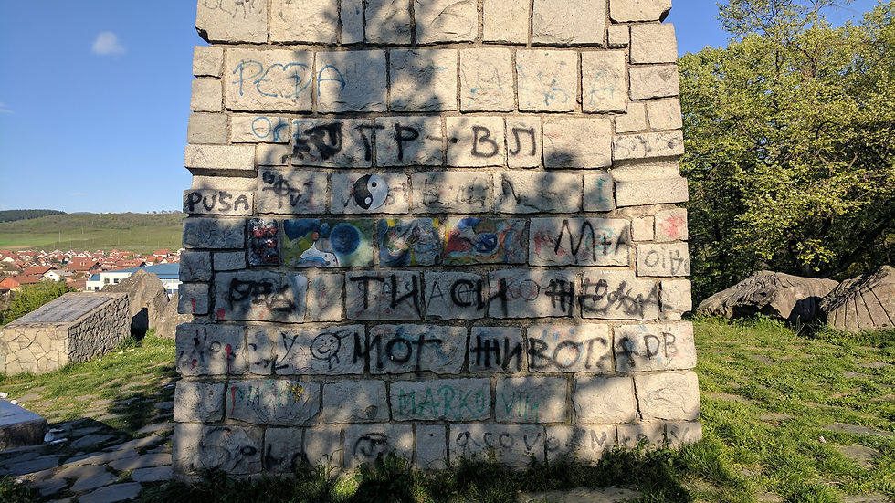 Vlasotince spomenik (graffiti)