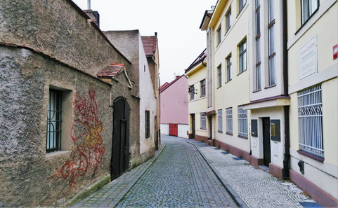 Nálada Sladovnické uličky v Lounech