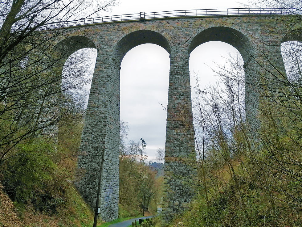 Žampašský viadukt je unikátní technický železniční most