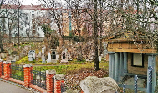 Na starém olšanském židovském hřbitově bylo pochováno celkově 40 tisíc lidí