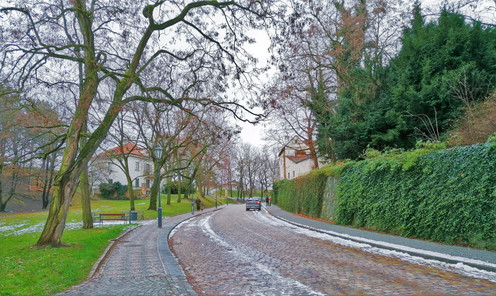 Nezaměnitelné klidné kouzlo pražského Vyšehradu