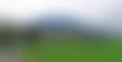 Mohutně působící svah Lipské hory