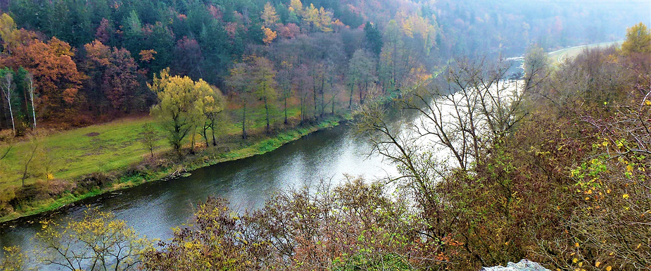 Berounka ze zříceniny hradu Věžka (VP).J