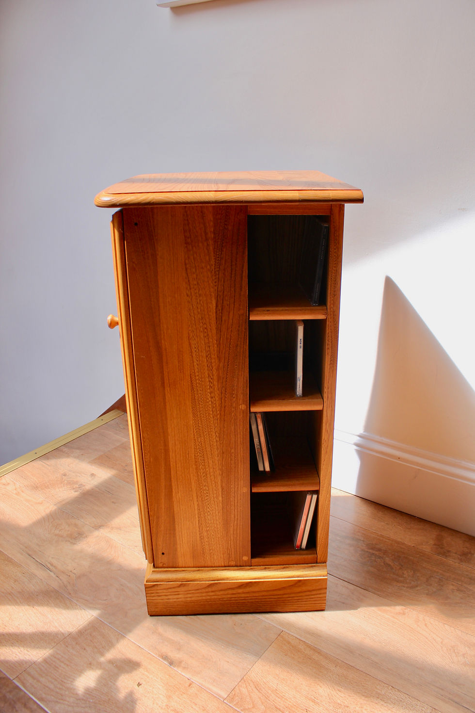 Thumbnail: Ercol Elm Glass Fronted Media Display Cabinet