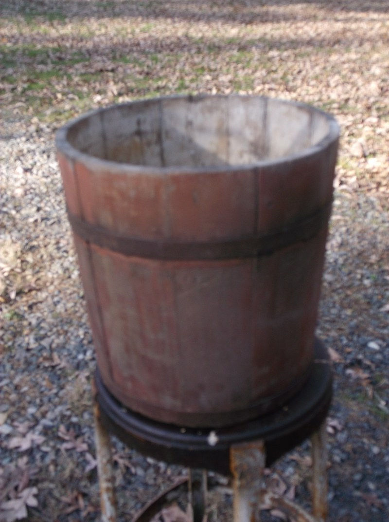 Early Sap Bucket [09-213]