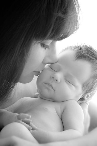 Family Portraiture and Newborn Photography in Hay-on-Wye, Brecon Beacons, Wales.