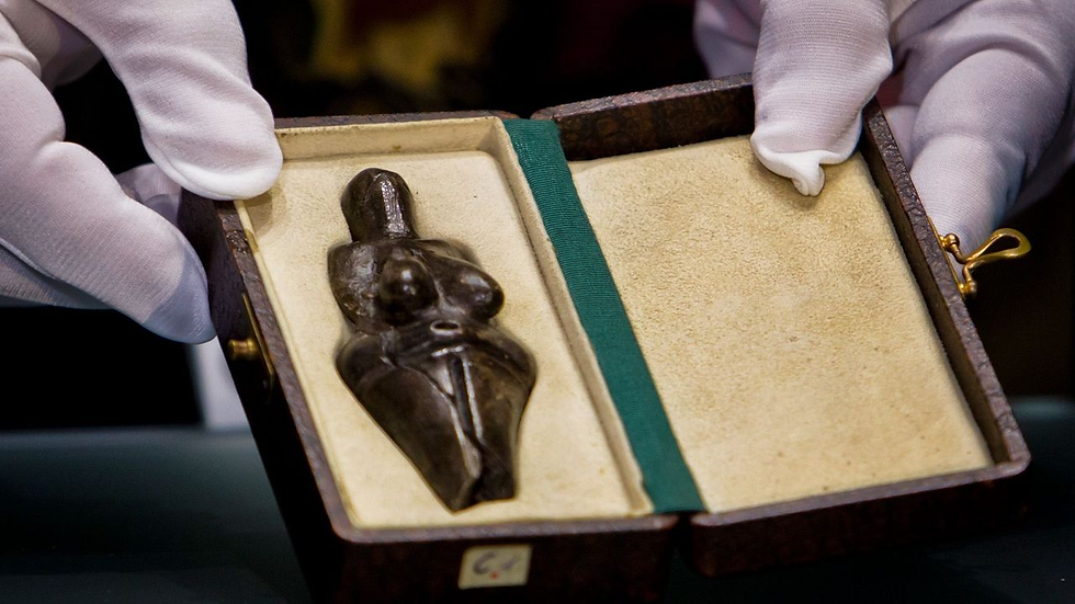 Vênus de Dolní Věstonice - entre 29000 a.C. e 25000 a.C