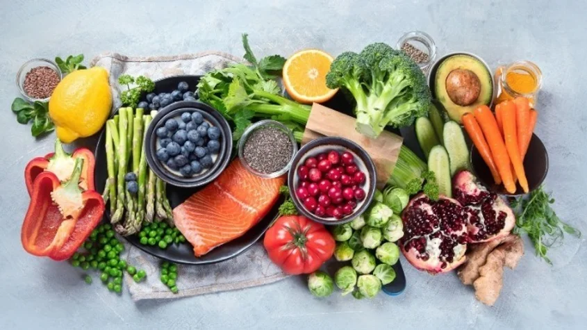 Frisches Gemüse und Obst für antientzündliche Ernährung | chronischgutleben - Rheuma Coach