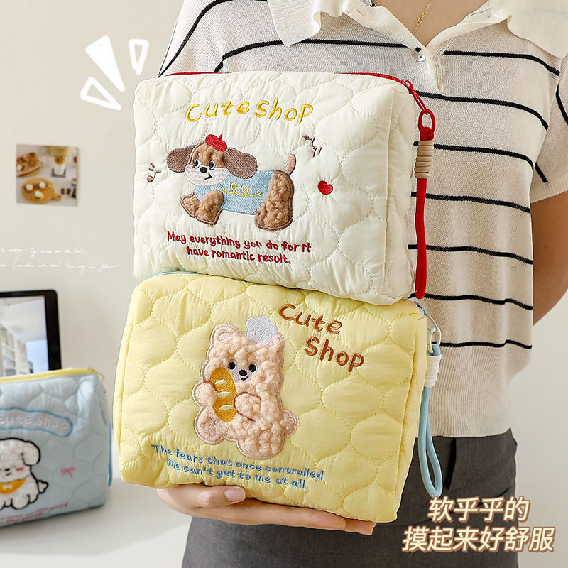 Cute Puppy Portable Cosmetic Bag for Women Portable Large Capacity Skin Care Bru
