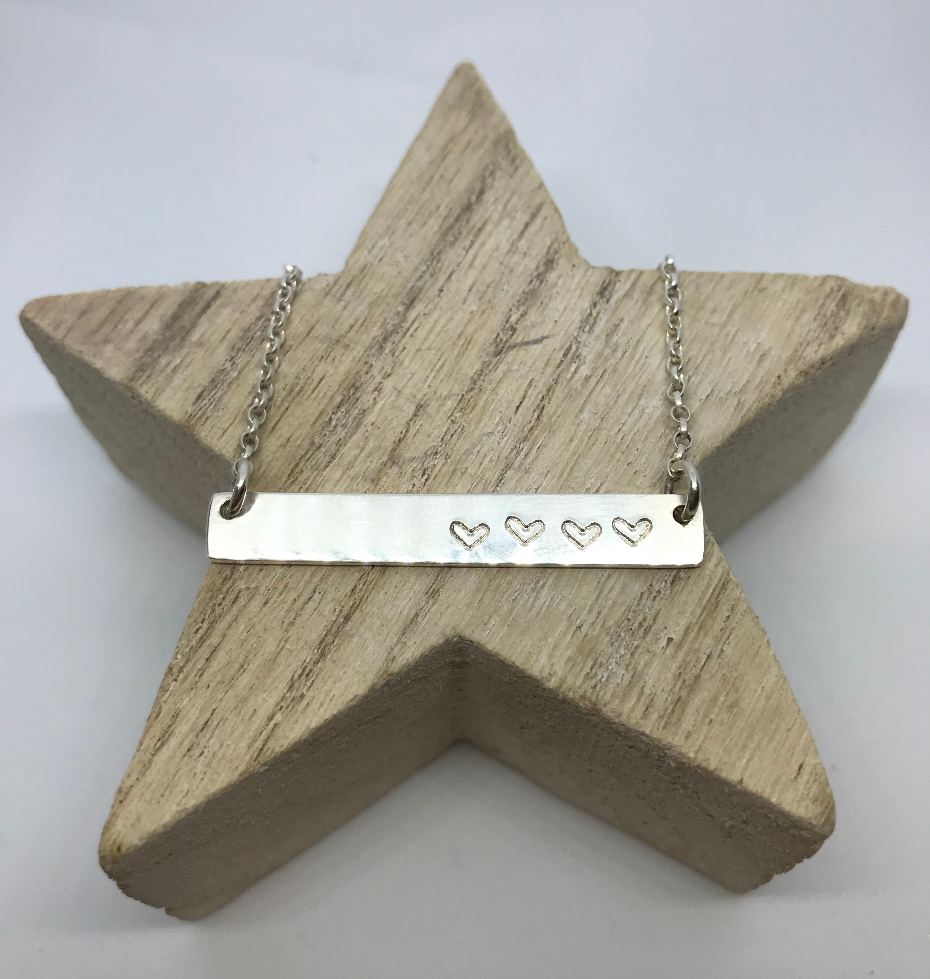 BAR OF HEARTS NECKLACE