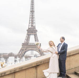 Trocadero romantic wedding photoshoot with Paris photographer.