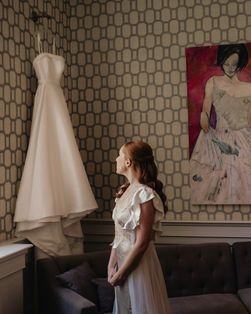 Documentary moment from the wedding day