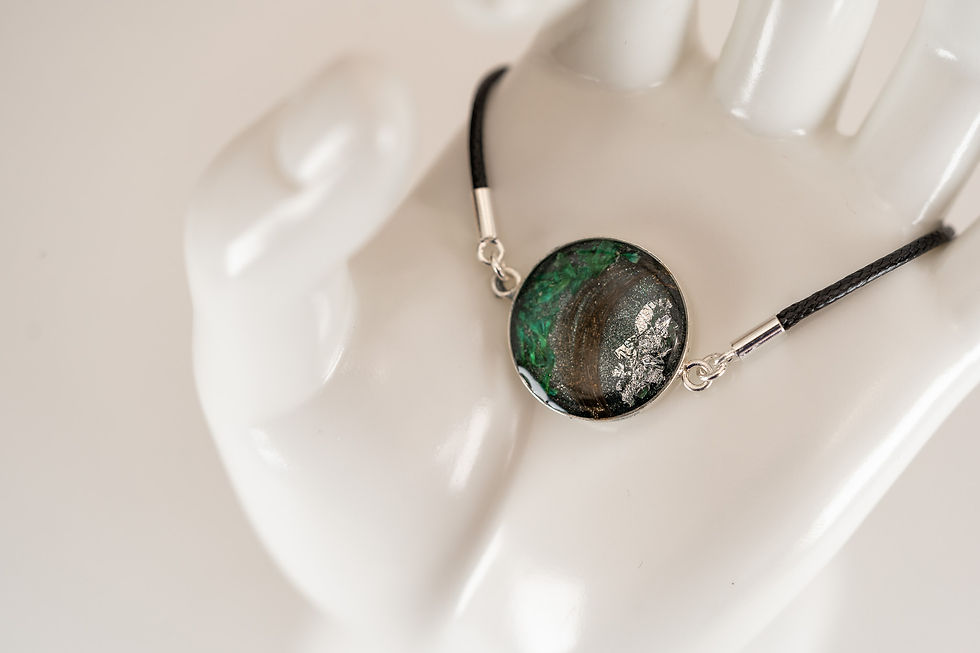 Miniaturbild: Männer Armband mit Tierfell