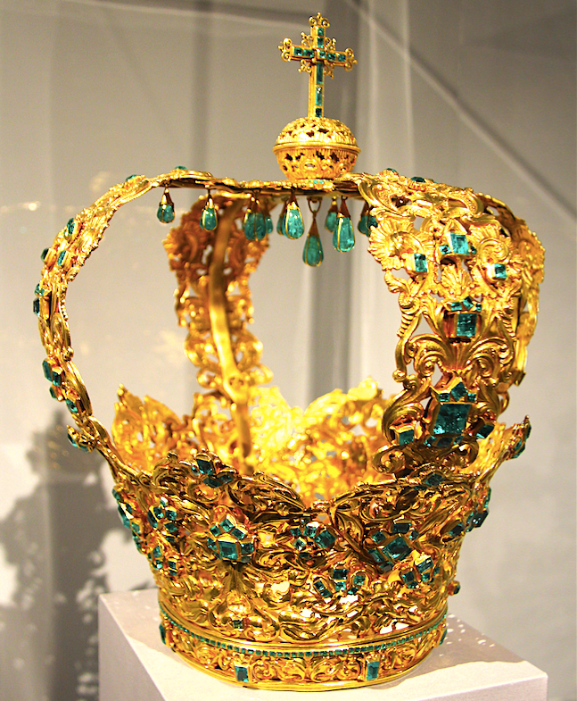 Con la majestuosa Corona de los Andes elaborada para la Inmaculada Concepción en Popayán, culmina esta histórica muestra.