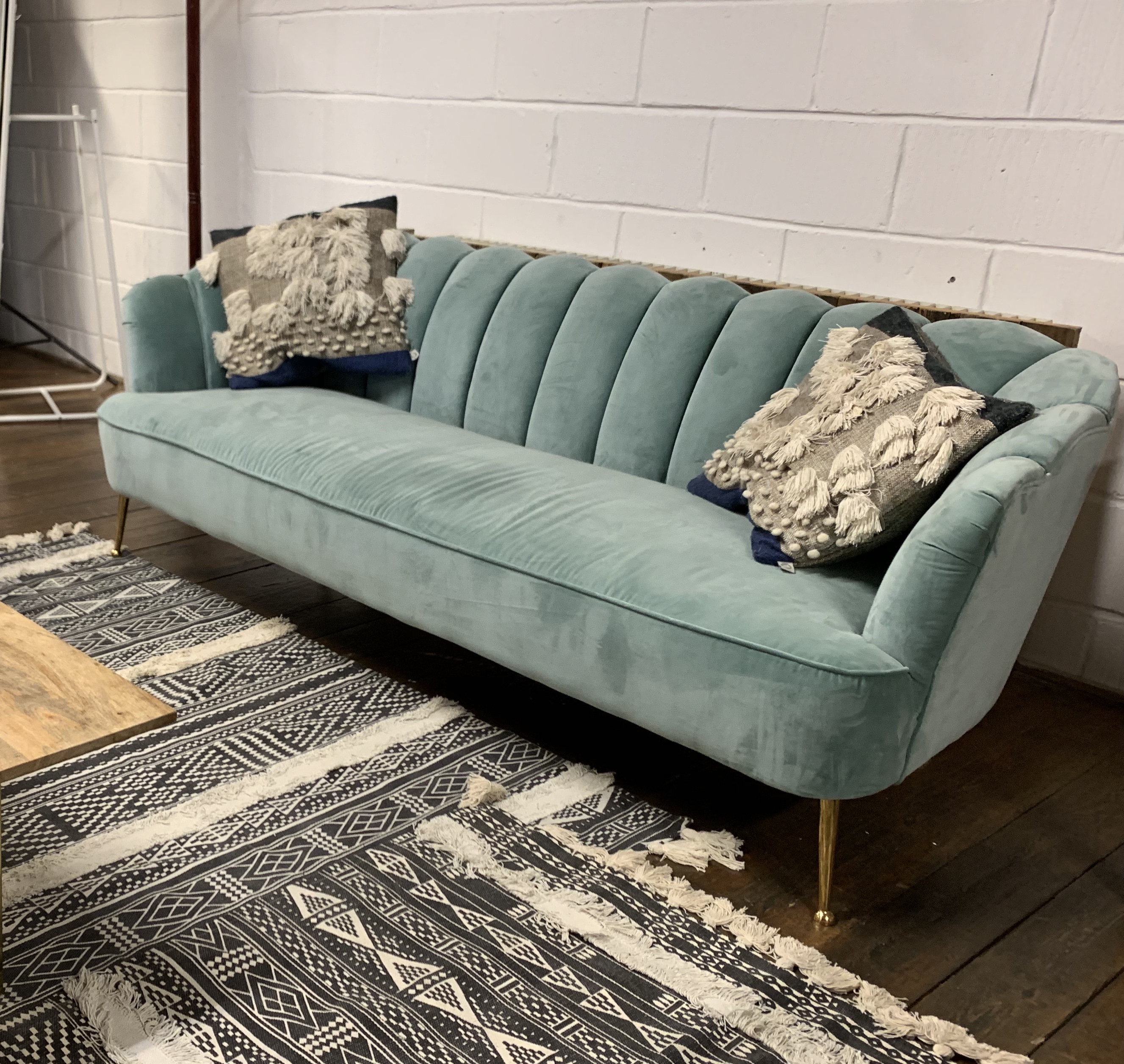 little_top_aqua_velvet_sofa
