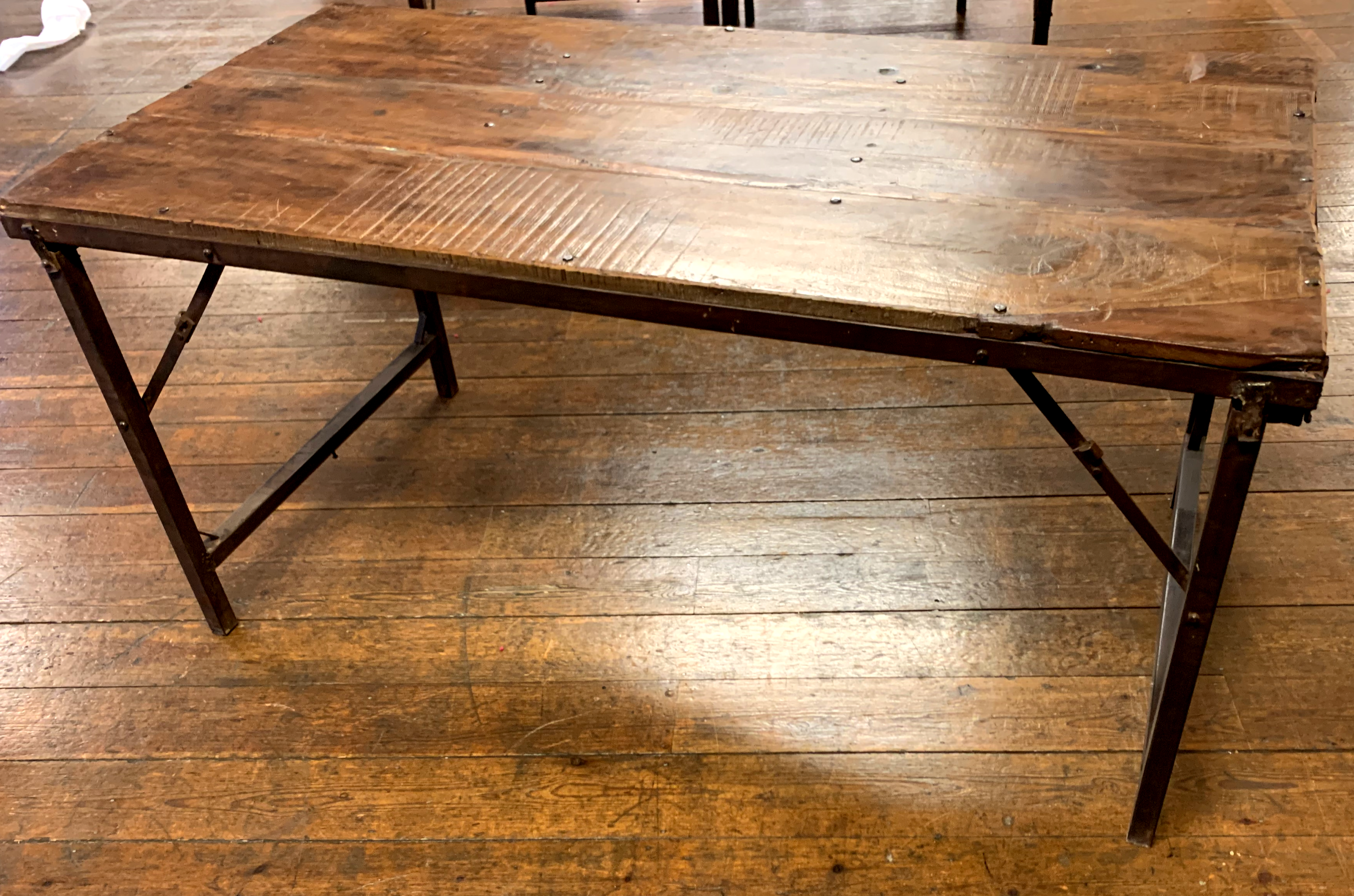 wooden_trestle_table_little_top