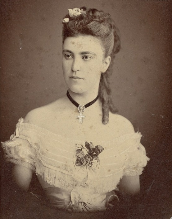 Султан Махмуд и Анна Петровна. Как на самом деле связаны