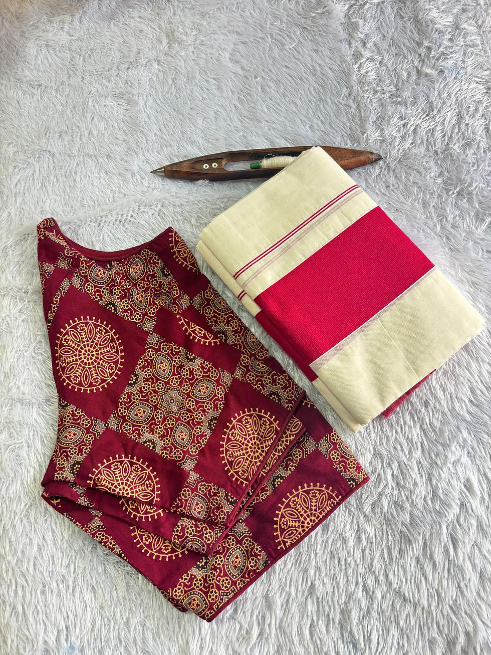 Set Mundu with ready made blouse