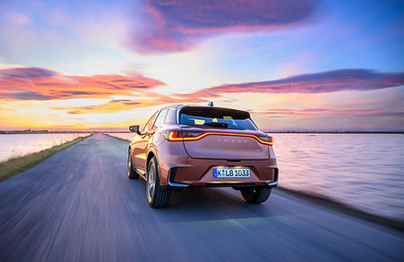 Lexus-LBX-Cool-sonic-copper-bi-tone-dynamic-2000-2.jpg