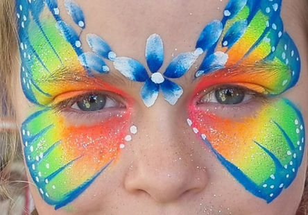 Facepainting and Henna