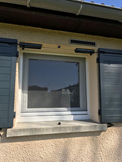 Pose volet PVC Feurs