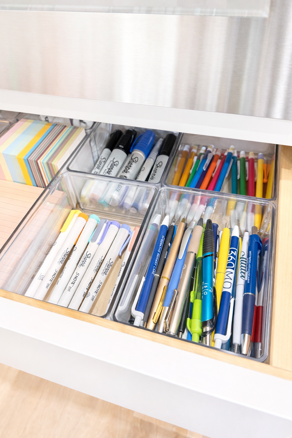 A6A106A3-1DF3-4814-AF88-2925064102AF