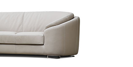 Thumbnail: RUSCO customizable sofa by Kelvin Giormani