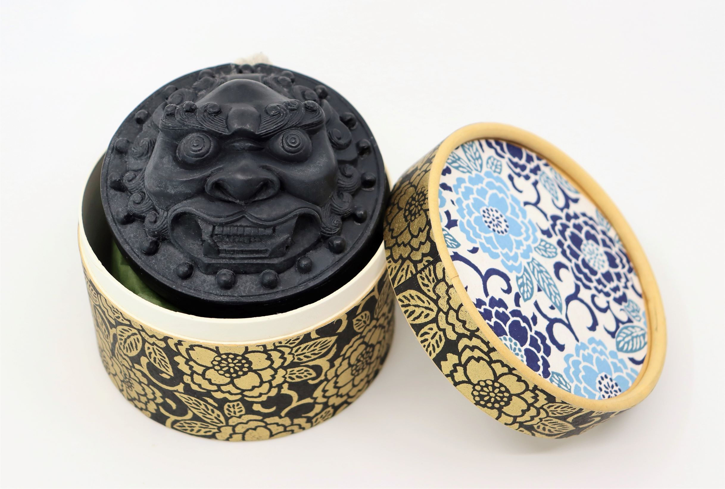 Soap on rope, LION black, organic, vegan, moisturising, limited ed.