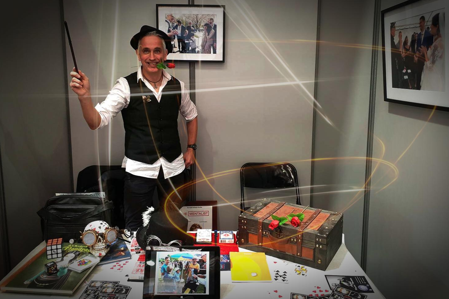 Arzhel, magicien et mentaliste à Nantes, spécialisé en magie moderne et mentalisme