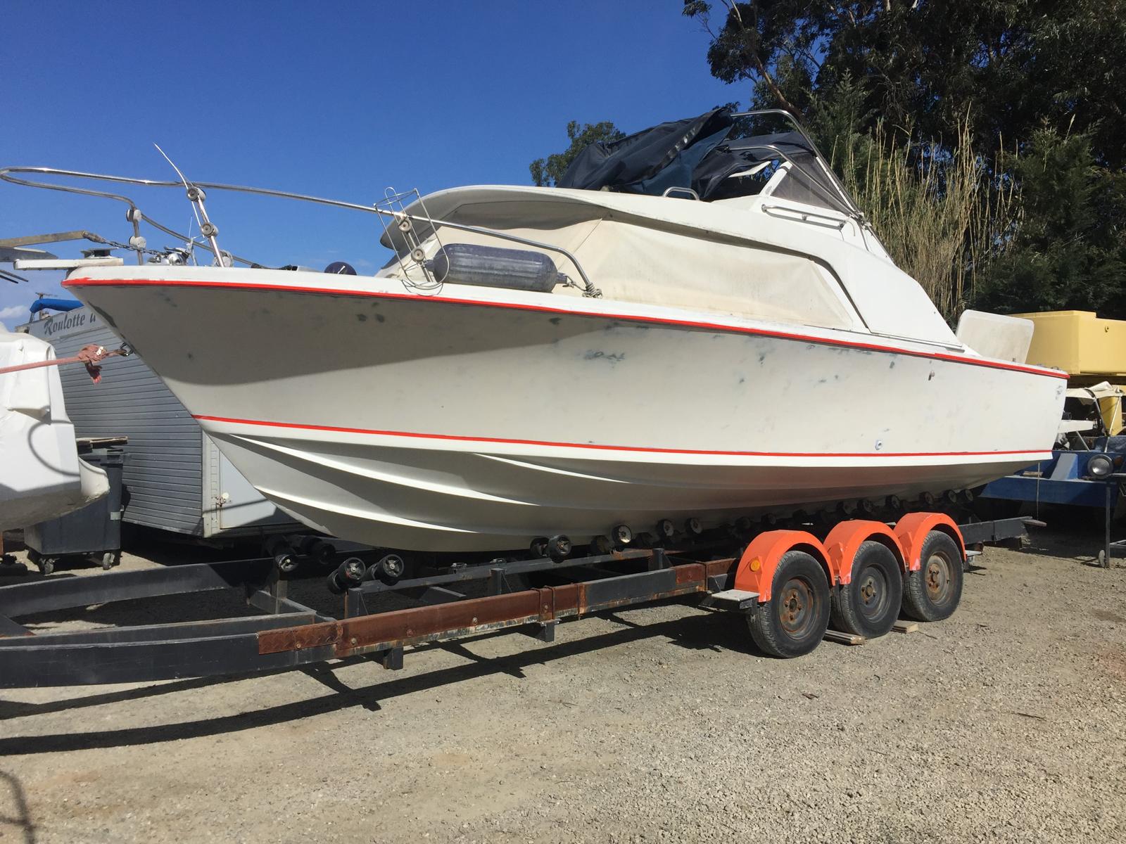rénovation complète d’un bateau dans le Golfe de Saint-Tropez
