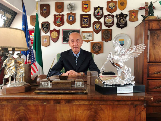 Renzo Mario De Ambrogi: una vita di successi