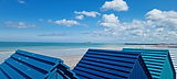 Dieppe, est l’un des joyaux naturels de la Normandie. Avec ses falaises spectaculaires, ses plages de galets et son ciel azur, ce site offre un cadre idyllique pour une escapade en bord de mer. Que vous soyez amateur de randonnée, de photographie ou simplement en quête de détente, cette région saura vous émerveiller. Avec Taxi Dieppe, explorez ces paysages uniques en toute sérénité, sans vous soucier des trajets.Nous assurons également vos transferts lors de vos randonnées.