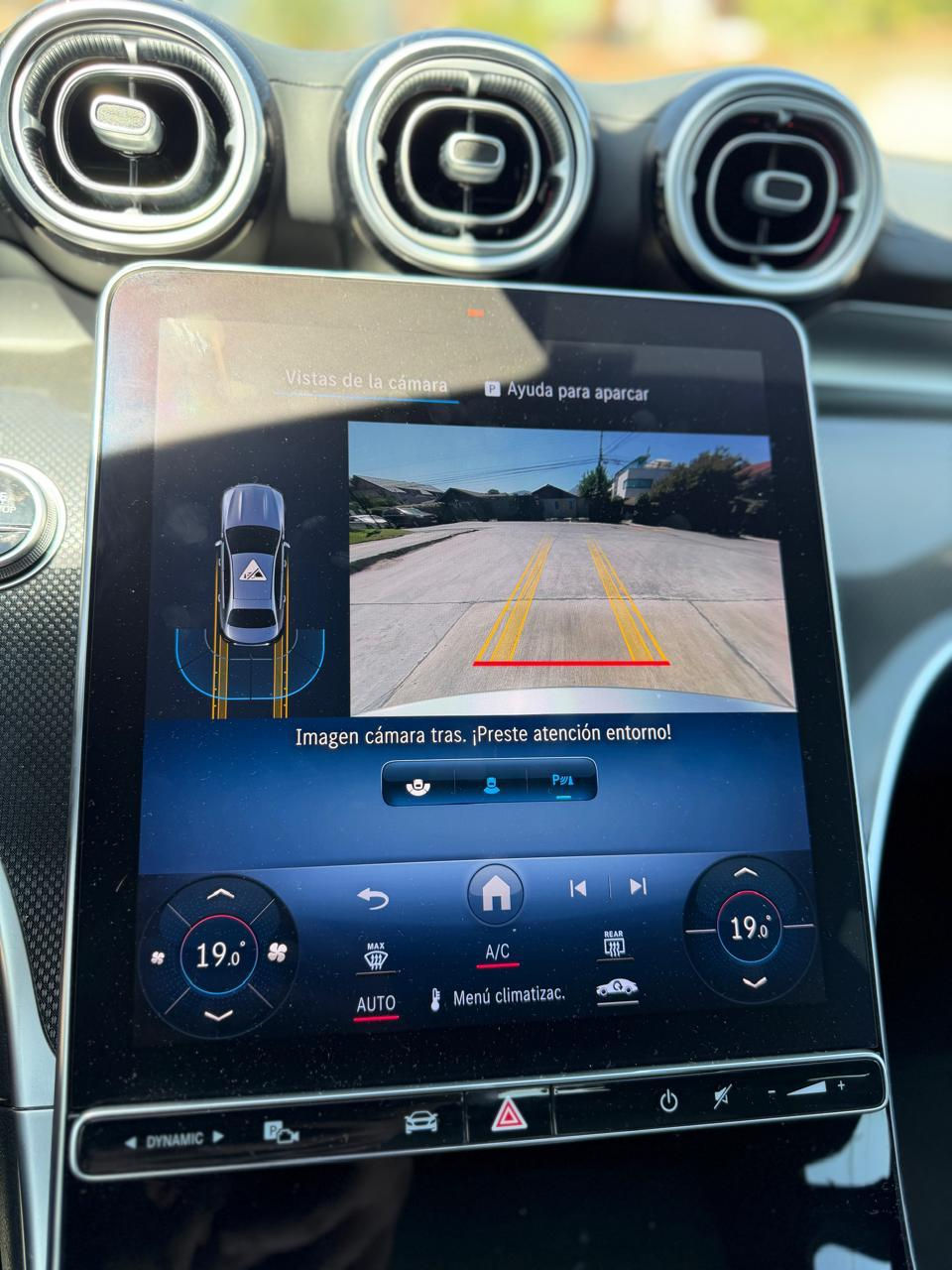 Miniatura: 2023 Mercedes Benz C200 1.5T