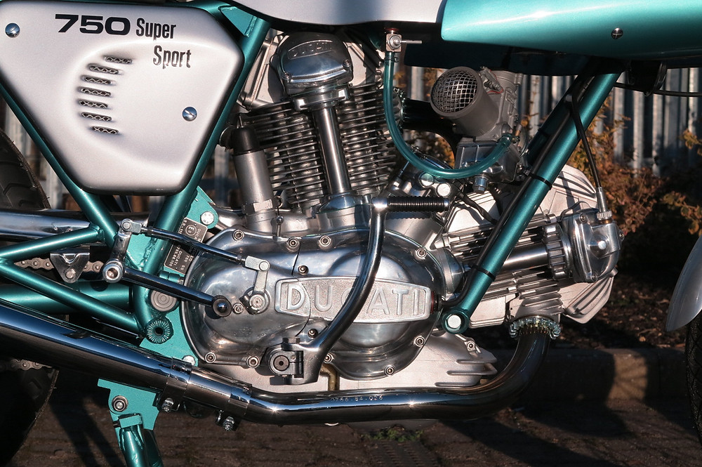 street 750 engine