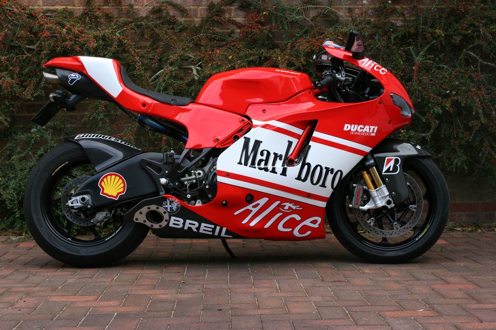 ducati desmosedici gp7