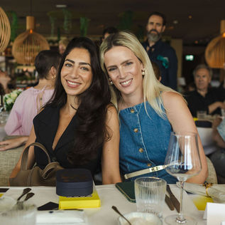 Memo Paris Menorca und Floraïku Paris beim Duft-Launch im Globus Zürich. Die neuen Nischendüfte verbinden mediterrane Leichtigkeit mit französischer Parfumkunst.
