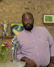 ABowenStudios-Headshot-Print-20220816-2019.jpg