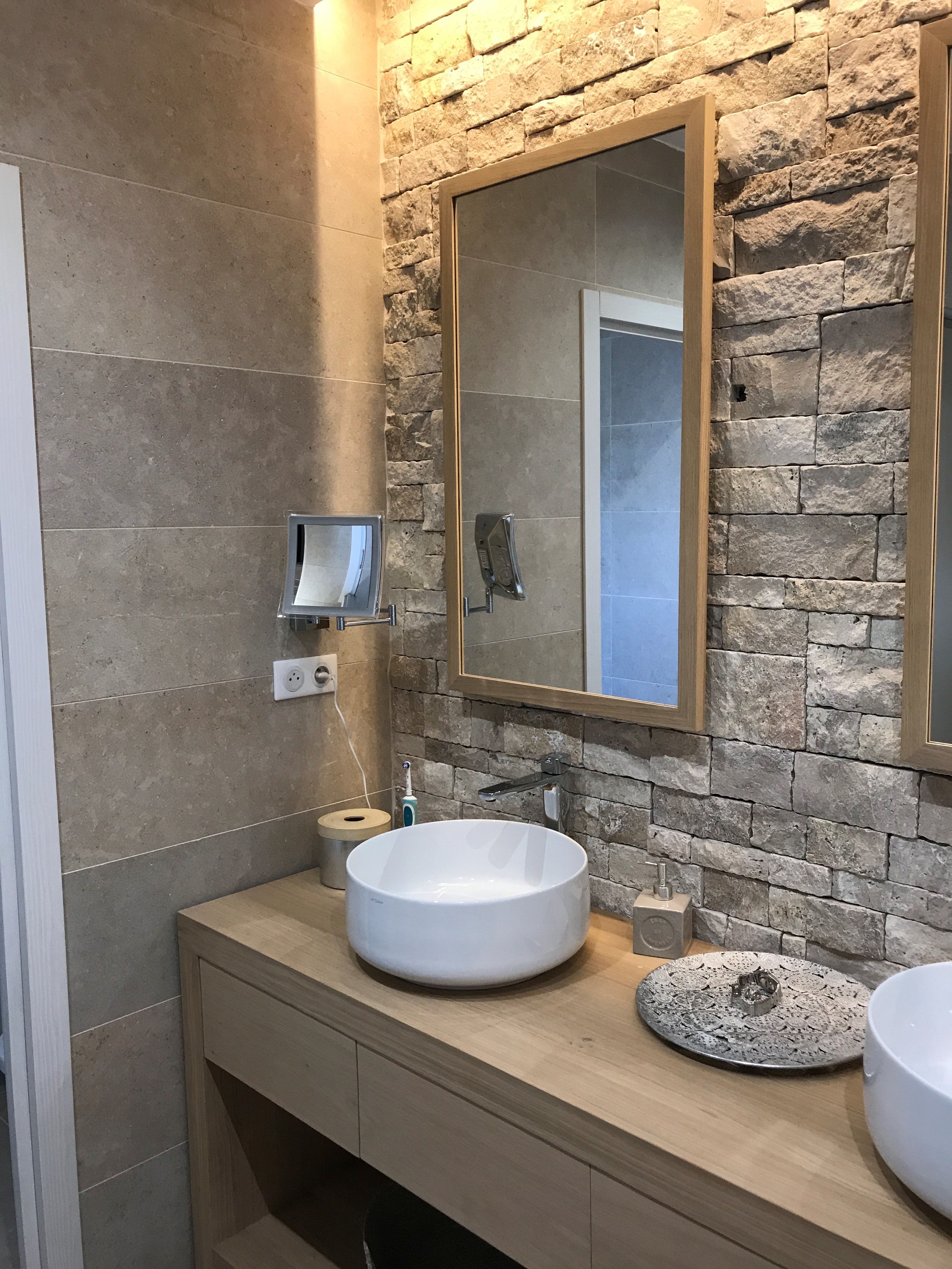 Miroir salle de bain rétro éclairé