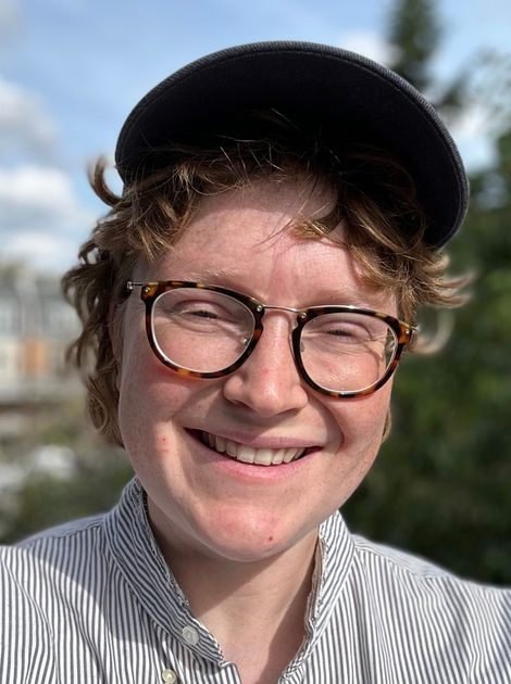 Em Rea, MSW (they/them)