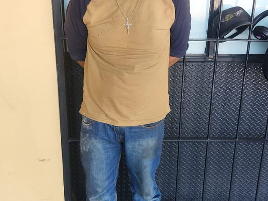 Como parte del operativo "Cero Tolerancia", elementos de la Secretaría de Seguridad Ciudadana aseguraron a un sujeto en la colonia San Felipe Neri por delitos contra la salud al encontrarle en posesión de sustancia con características de cristal.