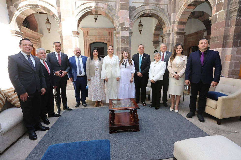 San Miguel de Allende fue sede de la Sesión Solemne del Congreso del Estado de Guanajuato, con motivo del bicentenario de su nombramiento como Ciudad, acto que reunió a los tres Poderes del Estado.