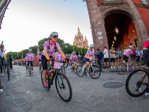 San Miguel de Allende vivió una intensa jornada deportiva con la realización de la tercera edición de "La Classicissima" by Milano Sanremo, que reunió a 1 100 ciclistas y más de 12 000 asistentes, generando una derrama económica superior a los 15 millones de pesos en beneficio directo para los habitantes en el municipio.
