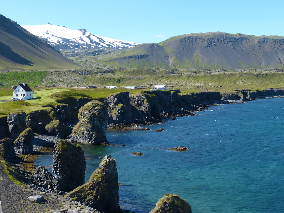 Iceland landscape - Credit pxhere