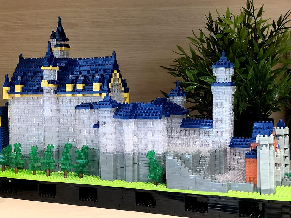 Thumbnail: nanoblock NB-009A Schloss Neuschwanstein Deluxe Edition Clear Ver.