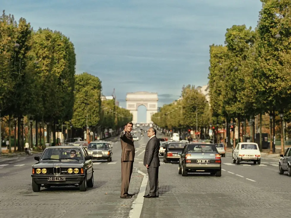 Critique de L'Inconnu de la Grande Arche