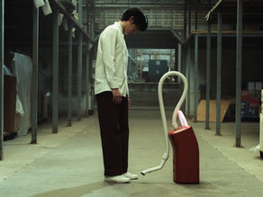 Witsarut Himmarat et Davika Hoorne dans A Useful Ghost.