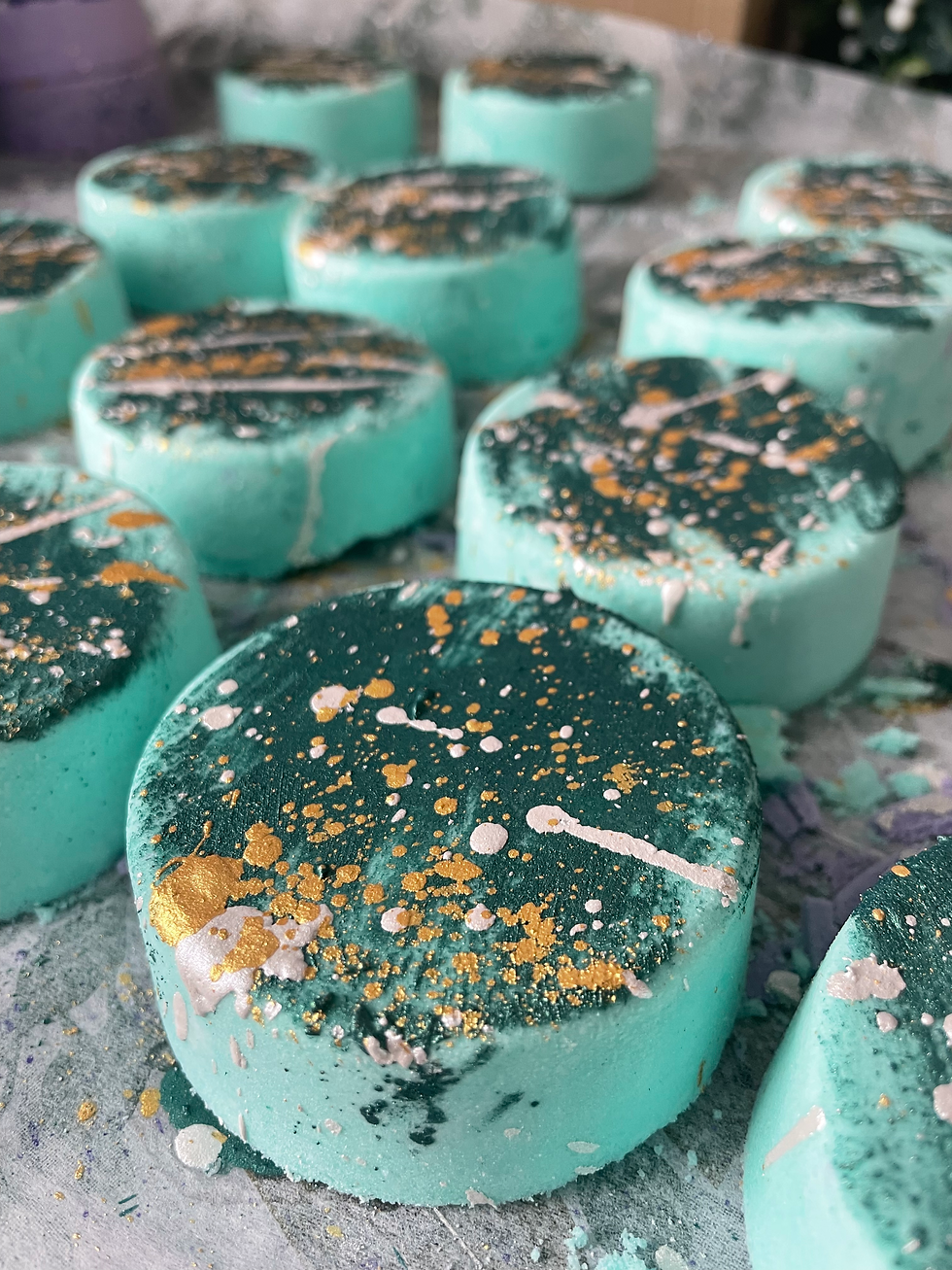 Eucalyptus and Cotton Bath Bomb