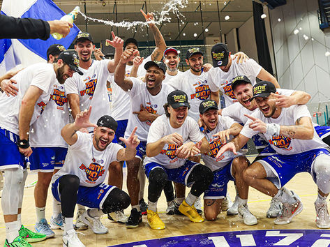 הצלחת נוסעת דרומה 